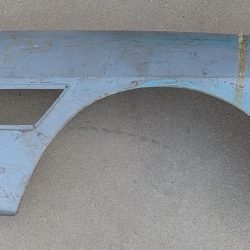 330 GT front right fender overall view