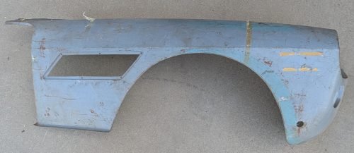 330 GT front right fender overall view